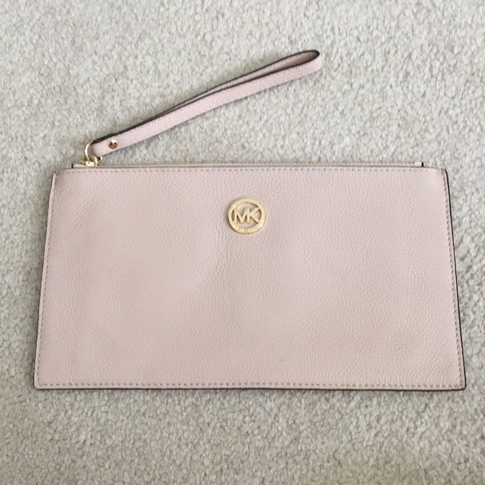 Michael Kors Wristlet